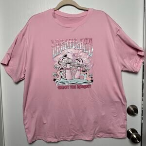 SHEIN Light Pink Women "Dreamland" "Enjoy The Moment" Cool Baggy Med T-shirt